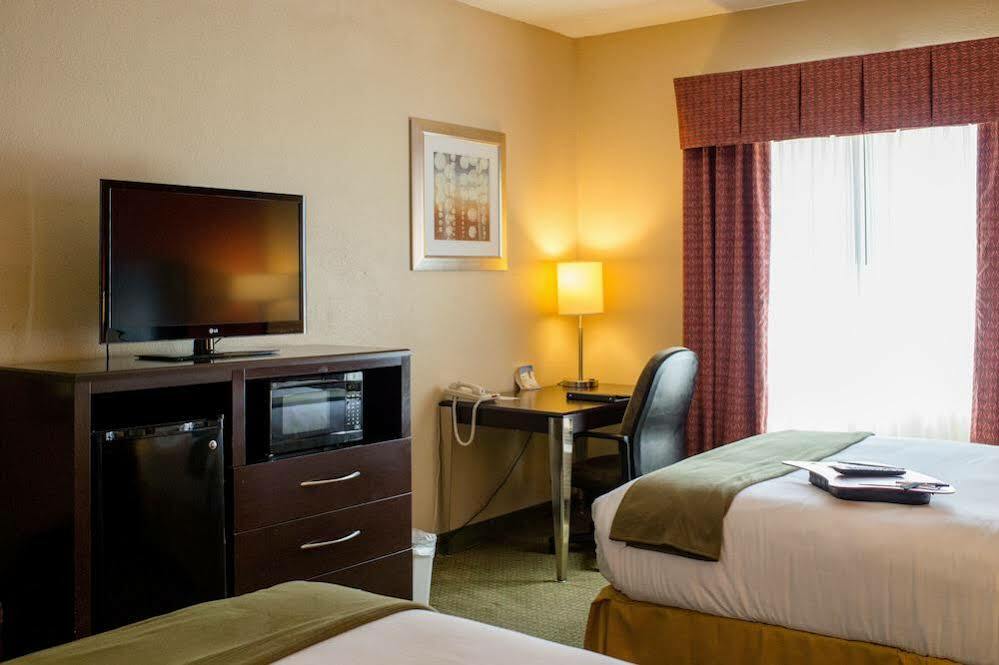 Holiday Inn Express & Suites - Oxford By Ihg Kültér fotó